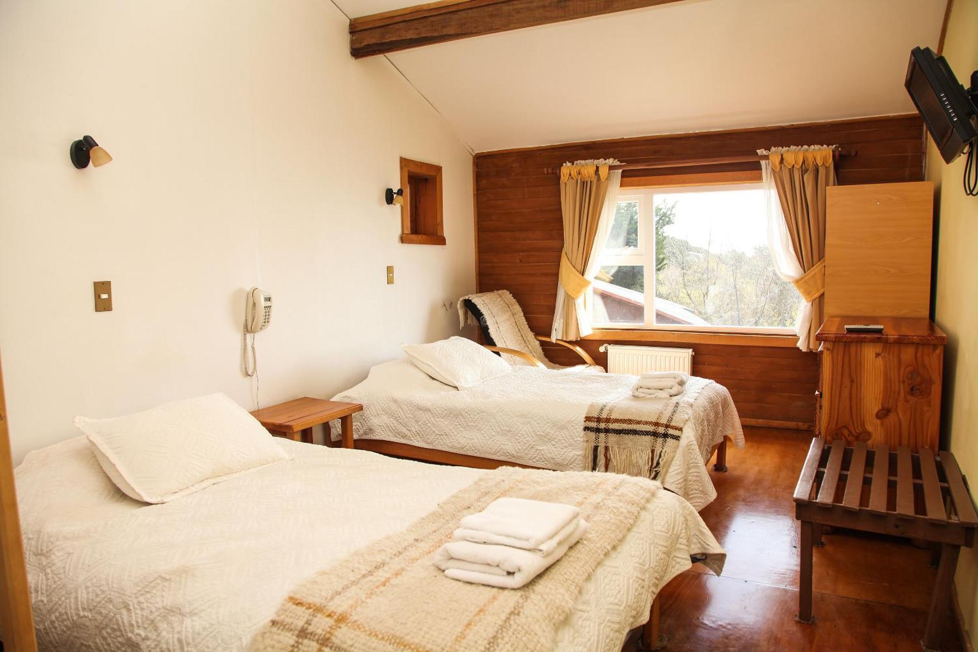 Hotel Faros Del Sur Ancud Exterior photo