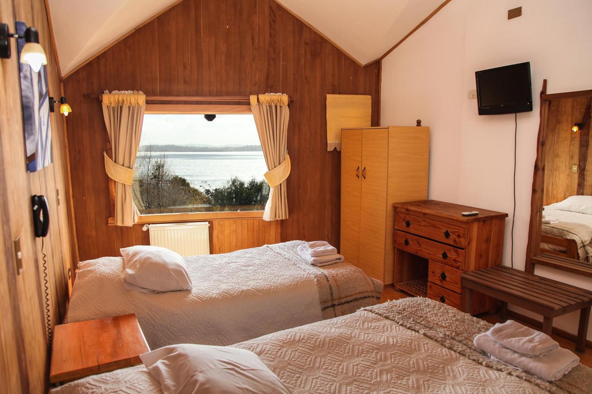 Hotel Faros Del Sur Ancud Exterior photo